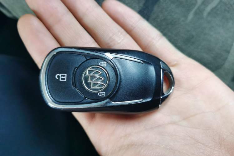 Used Buick GL6 2021 323T Mild Hybrid Connect Luxury Model Vehicle Key
