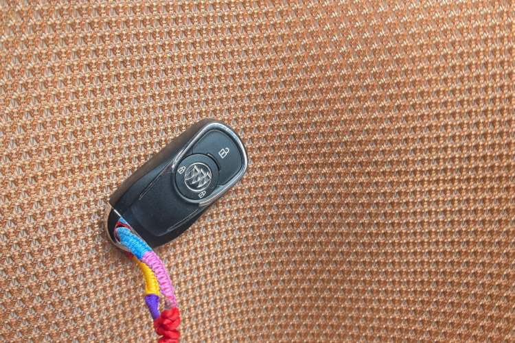 Used Buick GL6 2021 323T Mild Hybrid Connect Luxury Model Vehicle Key