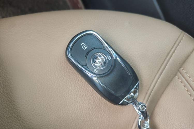 Used Buick GL6 2021 323T Mild Hybrid Connect Prestige Model Vehicle Key