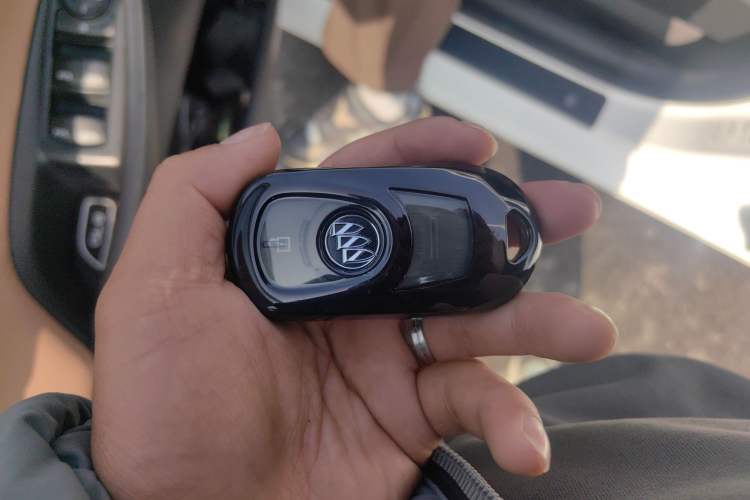Used Buick GL6 2021 323T Mild Hybrid Connect Luxury Model Vehicle Key