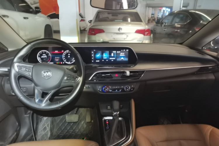 Used Buick GL6 2021 323T Mild Hybrid Connect Luxury Model Center Console