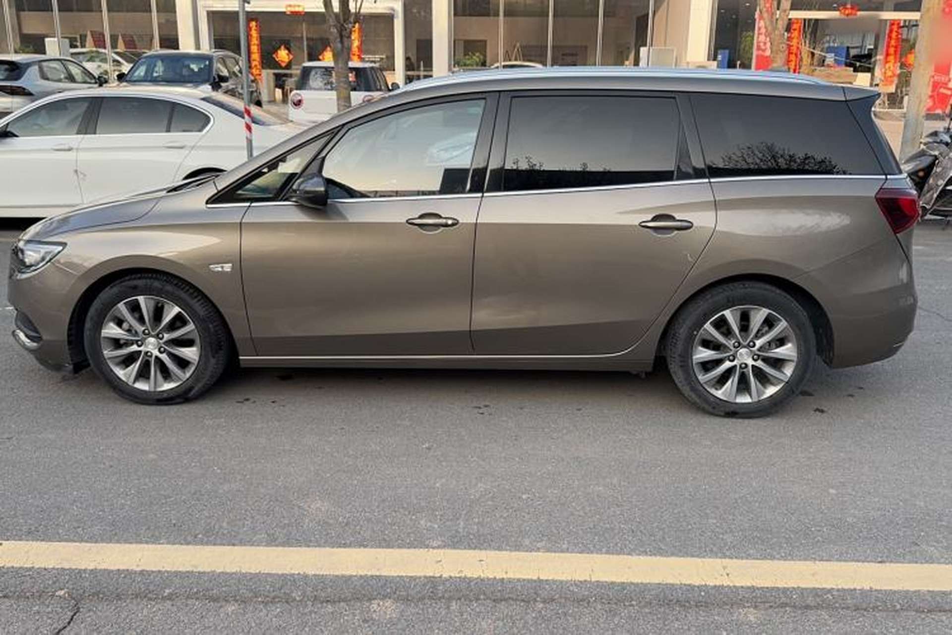Used Buick GL6 2021 323T Mild Hybrid Connect Luxury Model Exterior 6