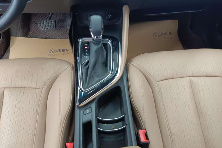 Used Buick GL6 2021 323T Mild Hybrid Connect Luxury Model Gear Lever