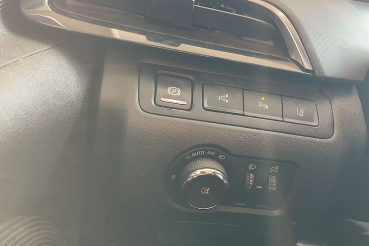 Used Buick GL6 2021 323T Mild Hybrid Connect Prestige Model Interior 2