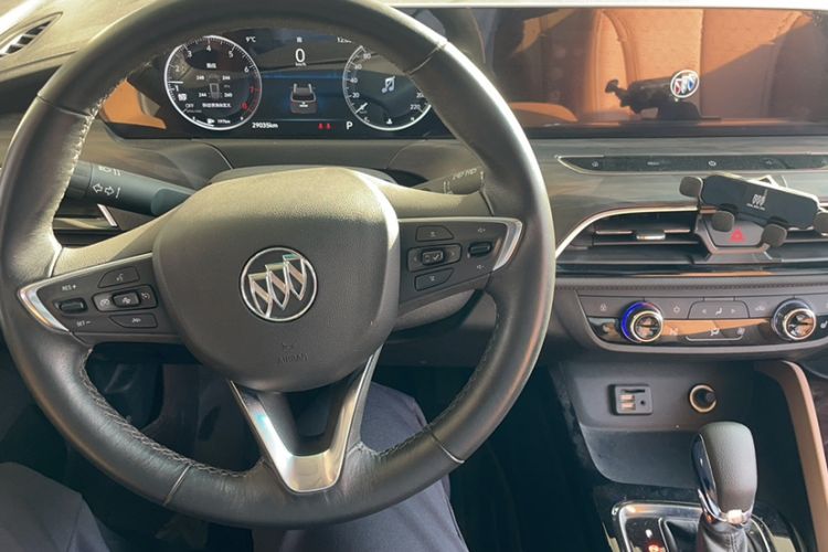 Used Buick GL6 2021 323T Mild Hybrid Connect Prestige Model Interior 4