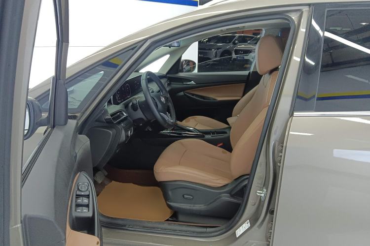 Used Buick GL6 2021 323T Mild Hybrid Connect Luxury Model Left Front Seat