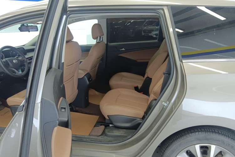 Used Buick GL6 2021 323T Mild Hybrid Connect Luxury Model Right Rear Seat
