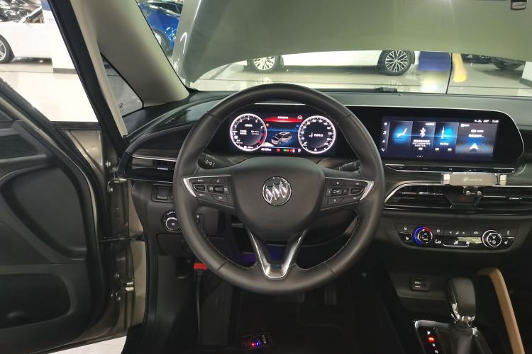 Used Buick GL6 2021 323T Mild Hybrid Connect Luxury Model Steering Wheel