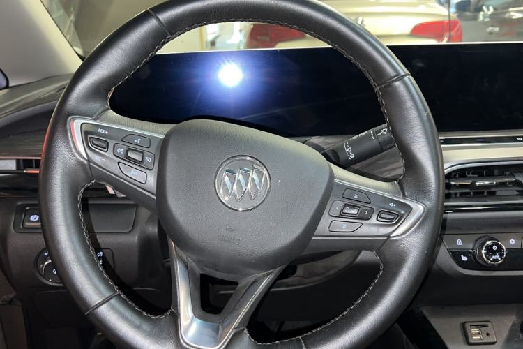 Used Buick GL6 2021 323T Mild Hybrid Connect Luxury Model Steering Wheel