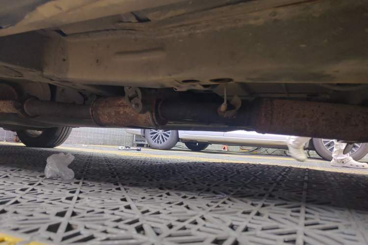 Used Buick GL8 2006 Lu Zun 3.0L CT Comfort Edition Chassis Front Right