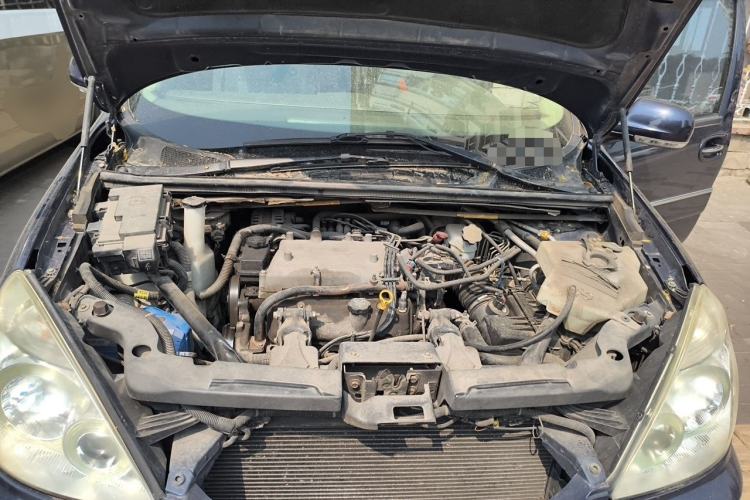 Used Buick GL8 2006 Lu Zun 3.0L LT Luxury Edition Engine Bay