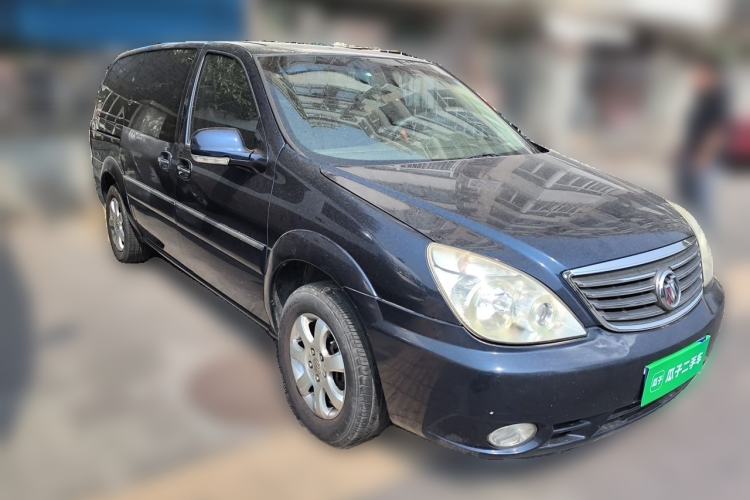 Used Buick GL8 2006 Lu Zun 3.0L LT Luxury Edition Front Right 45 Deg