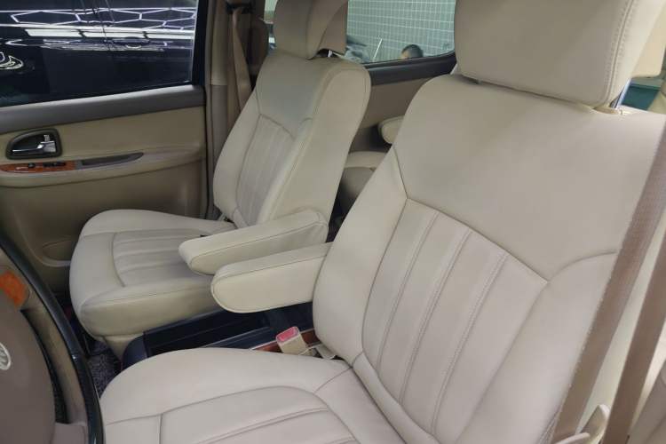 Used Buick GL8 2006 Lu Zun 3.0L CT Comfort Edition Left Front Seat
