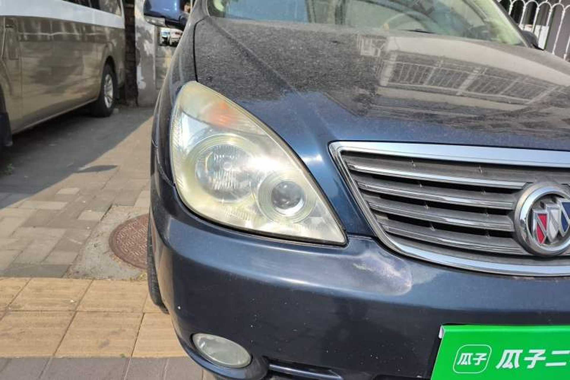 Used Buick GL8 2006 Lu Zun 3.0L LT Luxury Edition Right Front Headlight