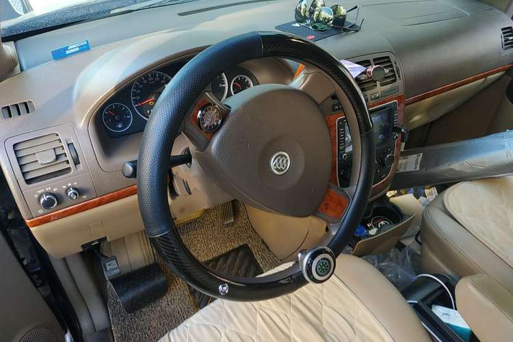 Used Buick GL8 2006 Lu Zun 3.0L CT Comfort Edition Steering Wheel