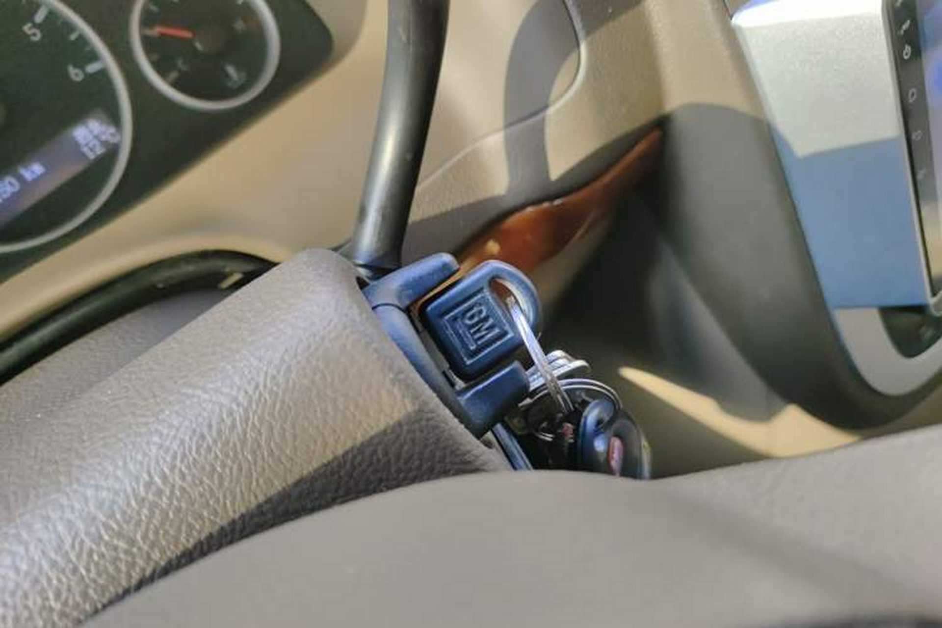 Used Buick GL8 2006 Lu Zun 3.0L LT Luxury Edition Vehicle Key