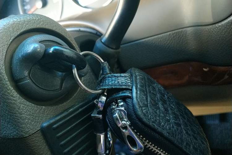 Used Buick GL8 2006 Lu Zun 3.0L CT Comfort Edition Vehicle Key