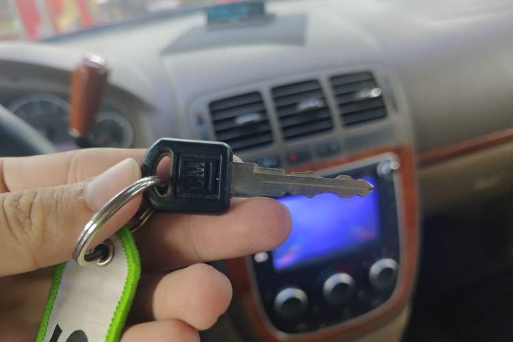 Used Buick GL8 2006 Lu Zun 3.0L CT Comfort Edition Vehicle Key
