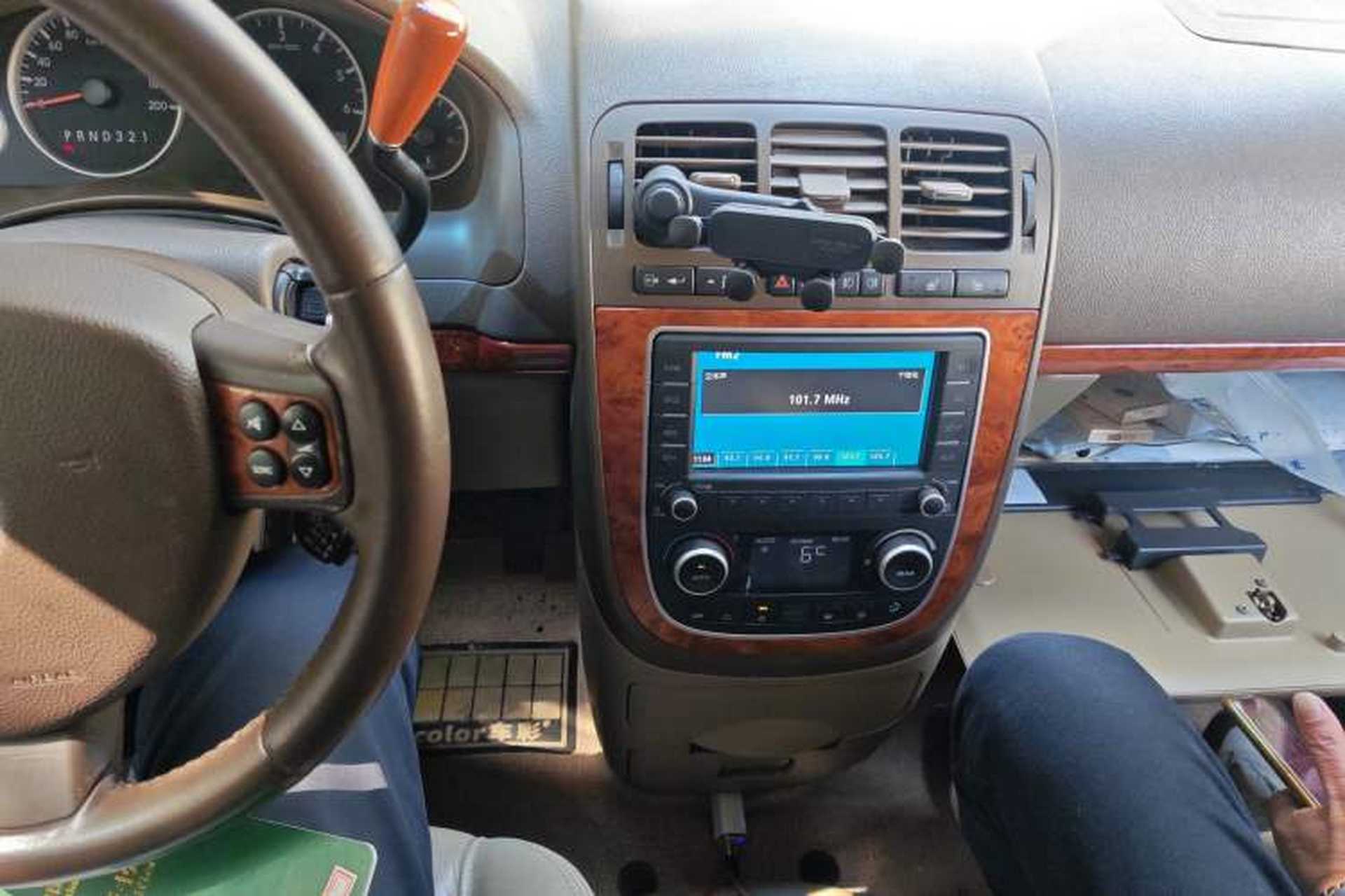 Used Buick GL8 2006 Lu Zun 3.0L GT Elite Edition Audio And AC Panel
