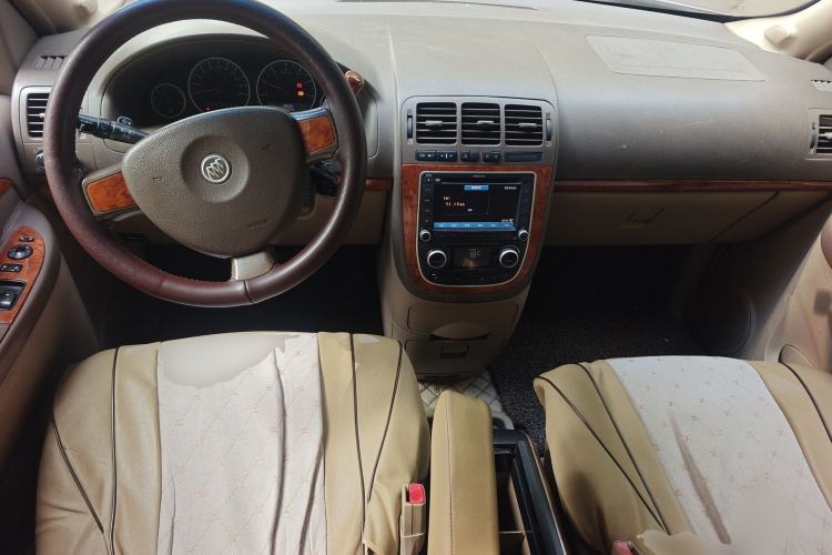 Used Buick GL8 2006 Lu Zun 3.0L CT Comfort Edition Center Console
