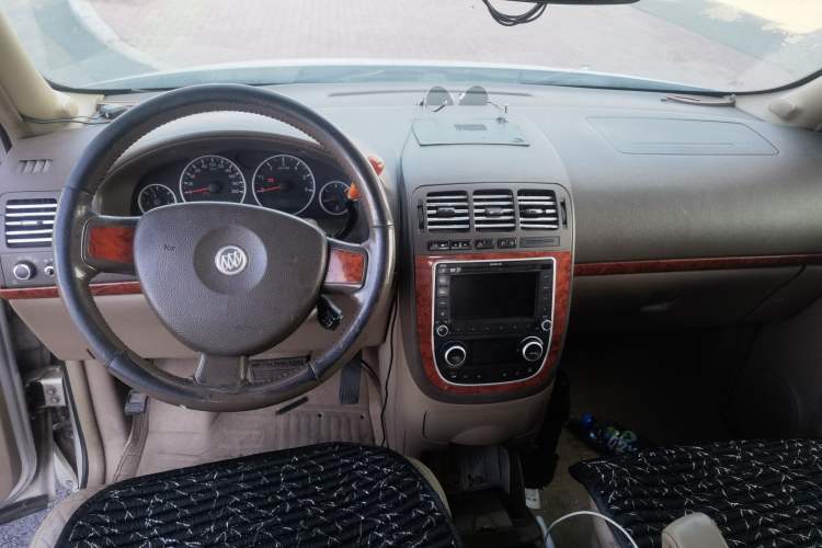 Used Buick GL8 2006 Lu Zun 3.0L LT Luxury Edition Center Console