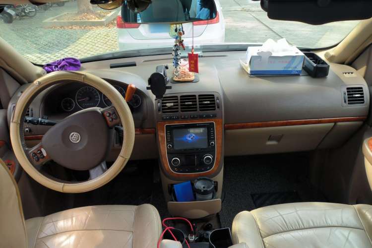 Used Buick GL8 2006 Lu Zun 3.0L XT Navigation Edition Center Console