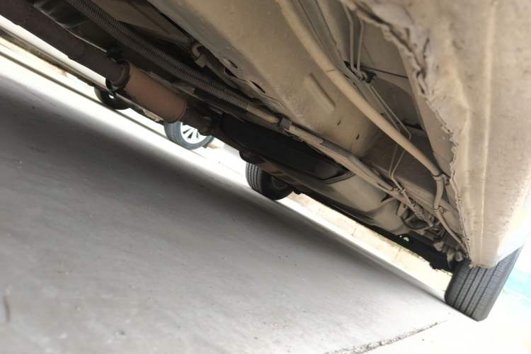 Used Buick GL8 2006 Lu Zun 3.0L XT Navigation Edition Chassis Front Left