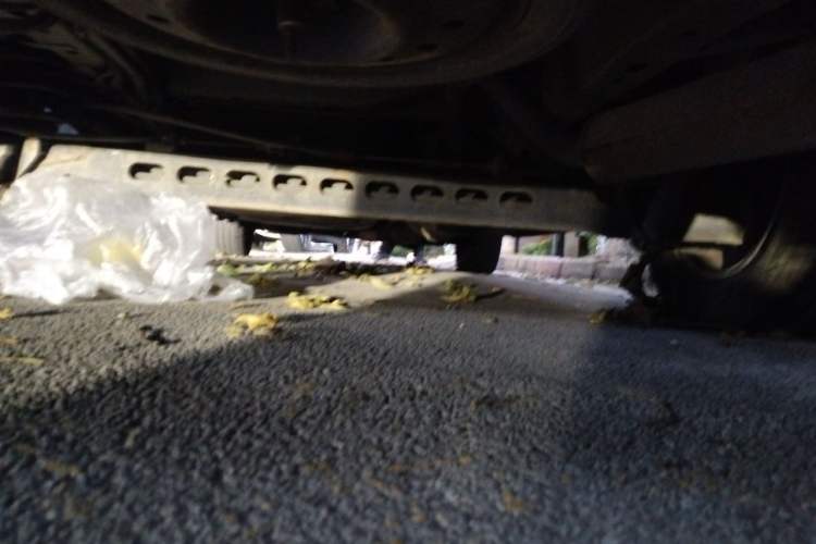 Used Buick GL8 2006 Lu Zun 3.0L GT Elite Edition Chassis Rear
