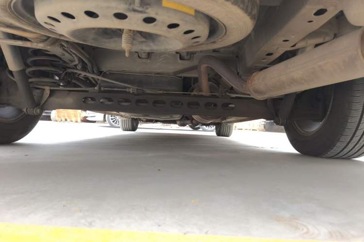 Used Buick GL8 2006 Lu Zun 3.0L XT Navigation Edition Chassis Rear