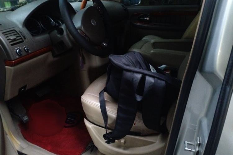 Used Buick GL8 2006 Lu Zun 3.0L GT Elite Edition Driver Seat
