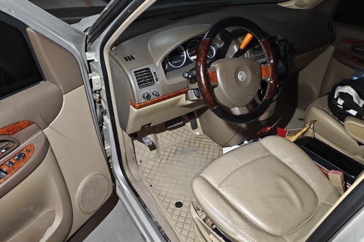 Used Buick GL8 2006 Lu Zun 3.0L LT Luxury Edition Driver Seat