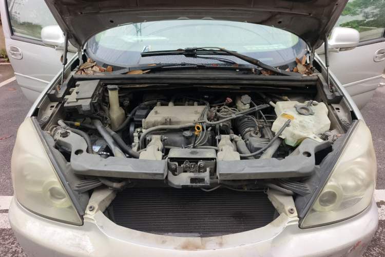 Used Buick GL8 2006 Lu Zun 3.0L LT Luxury Edition Engine Bay
