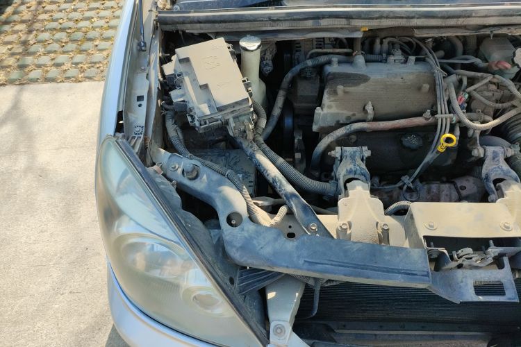 Used Buick GL8 2006 Lu Zun 3.0L XT Navigation Edition Engine Bay Right