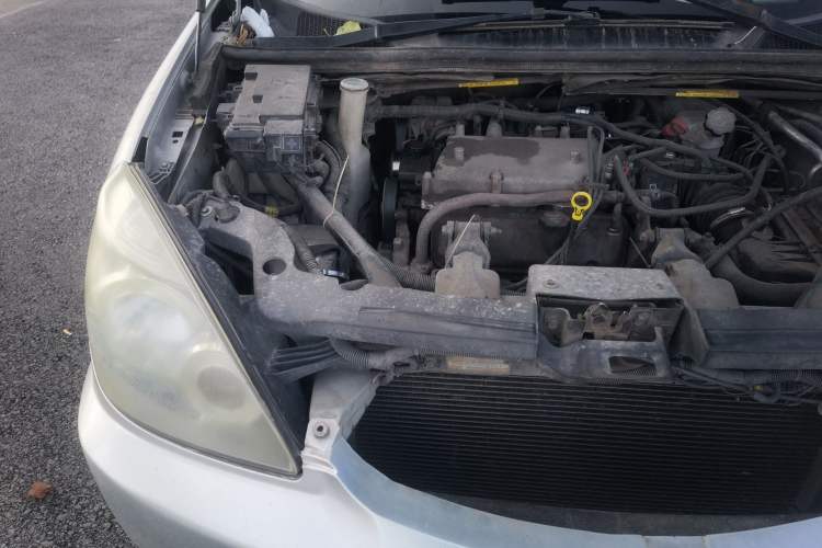 Used Buick GL8 2006 Lu Zun 3.0L LT Luxury Edition Engine Bay Right