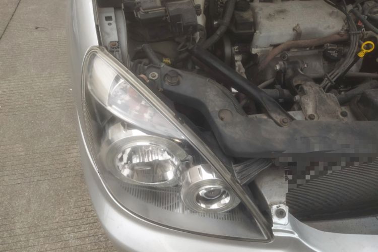 Used Buick GL8 2006 Lu Zun 3.0L XT Navigation Edition Engine Bay Right
