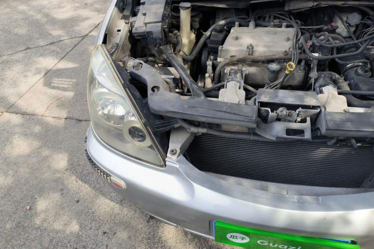 Used Buick GL8 2006 Lu Zun 3.0L XT Navigation Edition Engine Bay Right