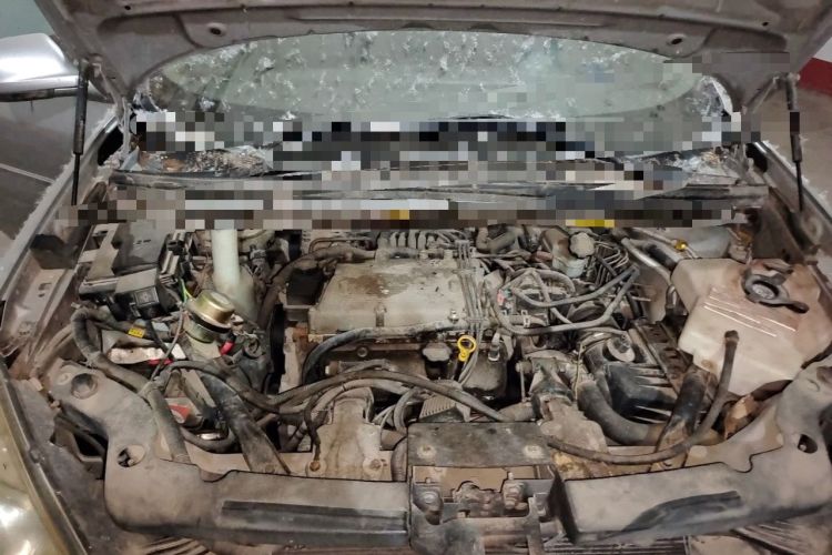 Used Buick GL8 2006 Lu Zun 3.0L LT Luxury Edition Engine Bay