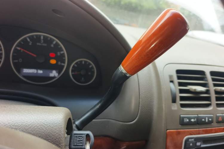 Used Buick GL8 2006 Lu Zun 3.0L LT Luxury Edition Gear Lever