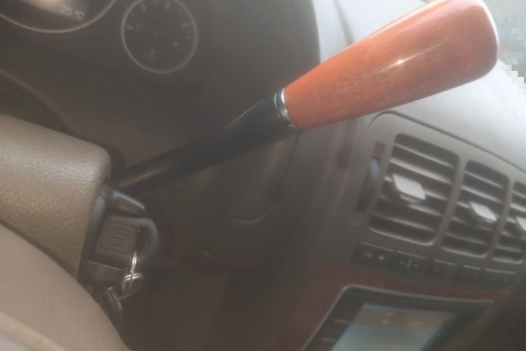 Used Buick GL8 2006 Lu Zun 3.0L XT Navigation Edition Gear Lever