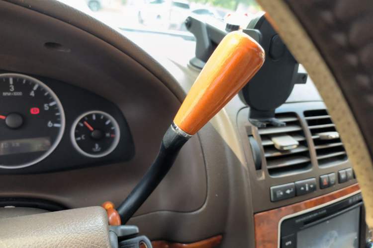 Used Buick GL8 2006 Lu Zun 3.0L XT Navigation Edition Gear Lever