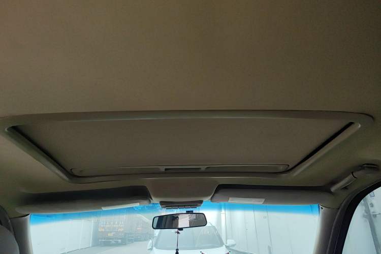 Used Buick GL8 2006 Lu Zun 3.0L LT Luxury Edition Headliner