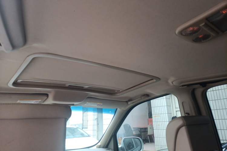 Used Buick GL8 2006 Lu Zun 3.0L GT Elite Edition Headliner