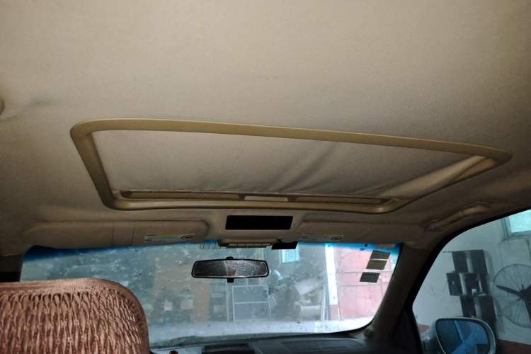 Used Buick GL8 2006 Lu Zun 3.0L LT Luxury Edition Headliner