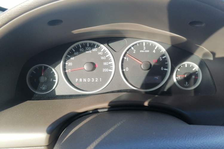 Used Buick GL8 2006 Lu Zun 3.0L GT Elite Edition Instrument Cluster