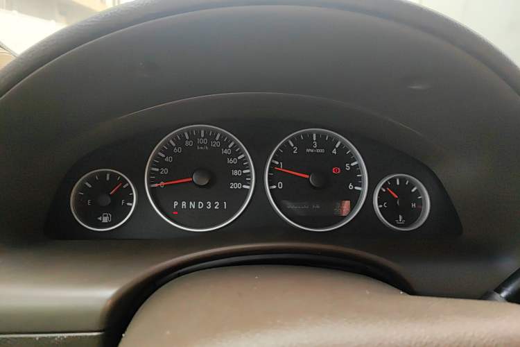 Used Buick GL8 2006 Lu Zun 3.0L LT Luxury Edition Instrument Cluster