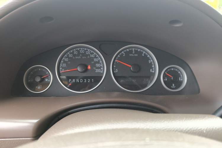 Used Buick GL8 2006 Lu Zun 3.0L XT Navigation Edition Instrument Cluster