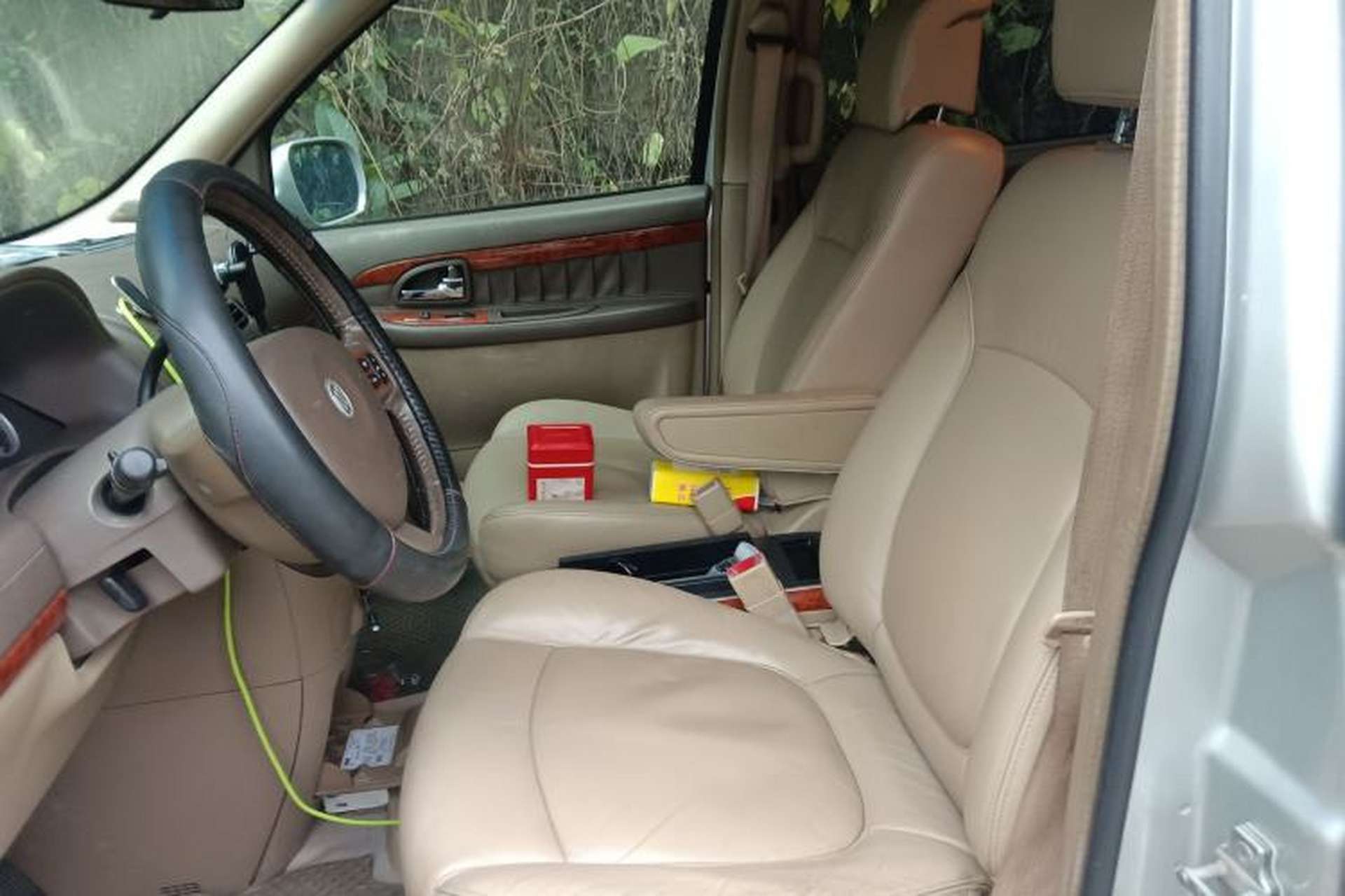 Used Buick GL8 2006 Lu Zun 3.0L LT Luxury Edition Left Front Seat
