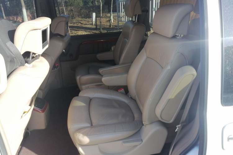 Used Buick GL8 2006 Lu Zun 3.0L GT Elite Edition Left Rear Seat