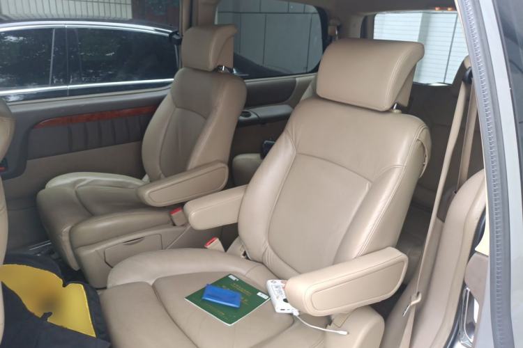Used Buick GL8 2006 Lu Zun 3.0L GT Elite Edition Left Rear Seat