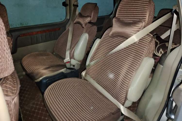 Used Buick GL8 2006 Lu Zun 3.0L LT Luxury Edition Left Rear Seat